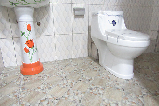 Magnificent sanitary faciliies with 24/7 fresh water 