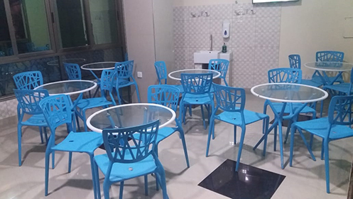 Fast Food serving cafe 